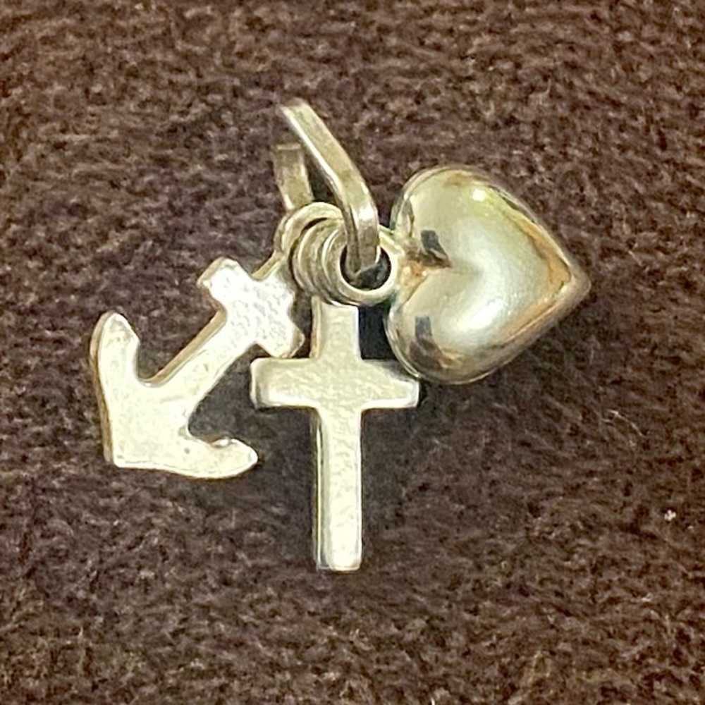 Charm - Faith, Hope & Love in sterling silver